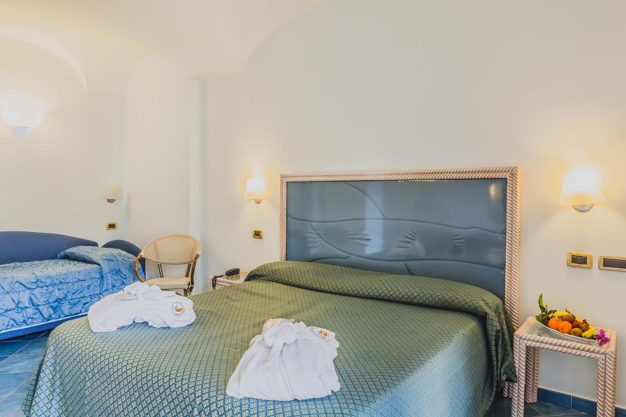 איסקיה Aragona Palace Hotel & Spa מראה חיצוני תמונה