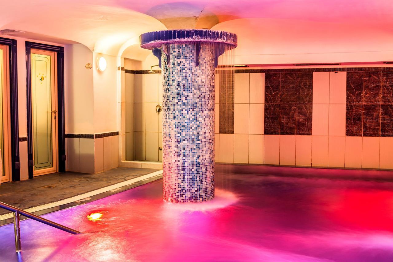 איסקיה Aragona Palace Hotel & Spa מראה חיצוני תמונה