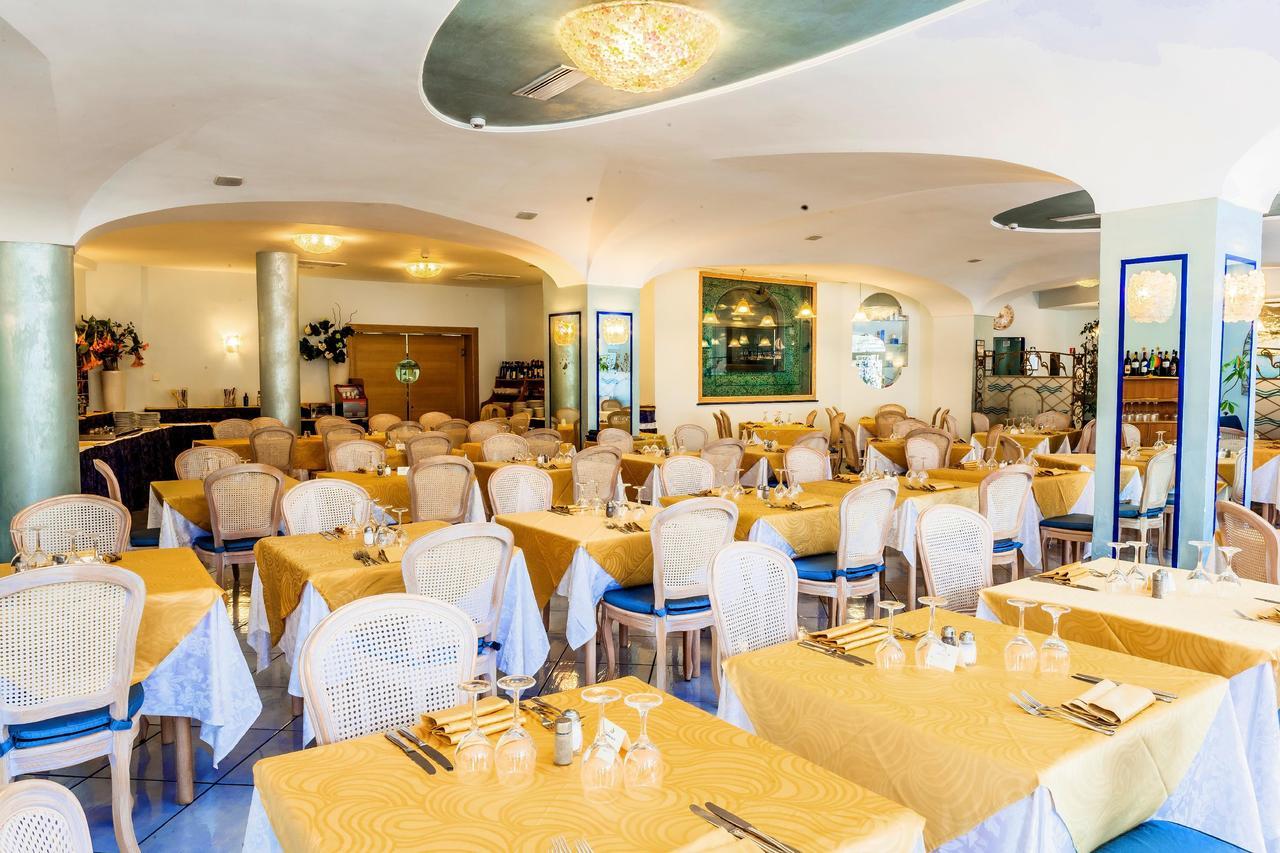 איסקיה Aragona Palace Hotel & Spa מראה חיצוני תמונה