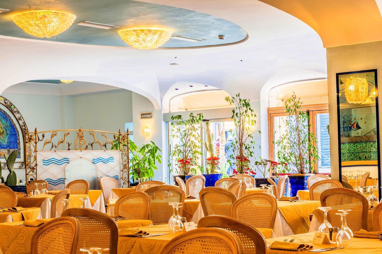 איסקיה Aragona Palace Hotel & Spa מראה חיצוני תמונה
